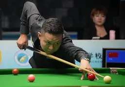 燕赵雄鹿队险胜徽州雄鹿队，斯诺克锦标赛上演关键失误成转折！冲刺阶段不容有失